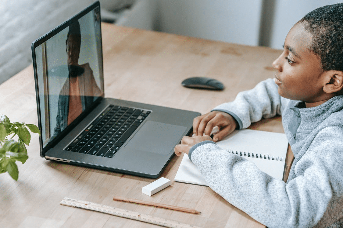 a student attending her online class