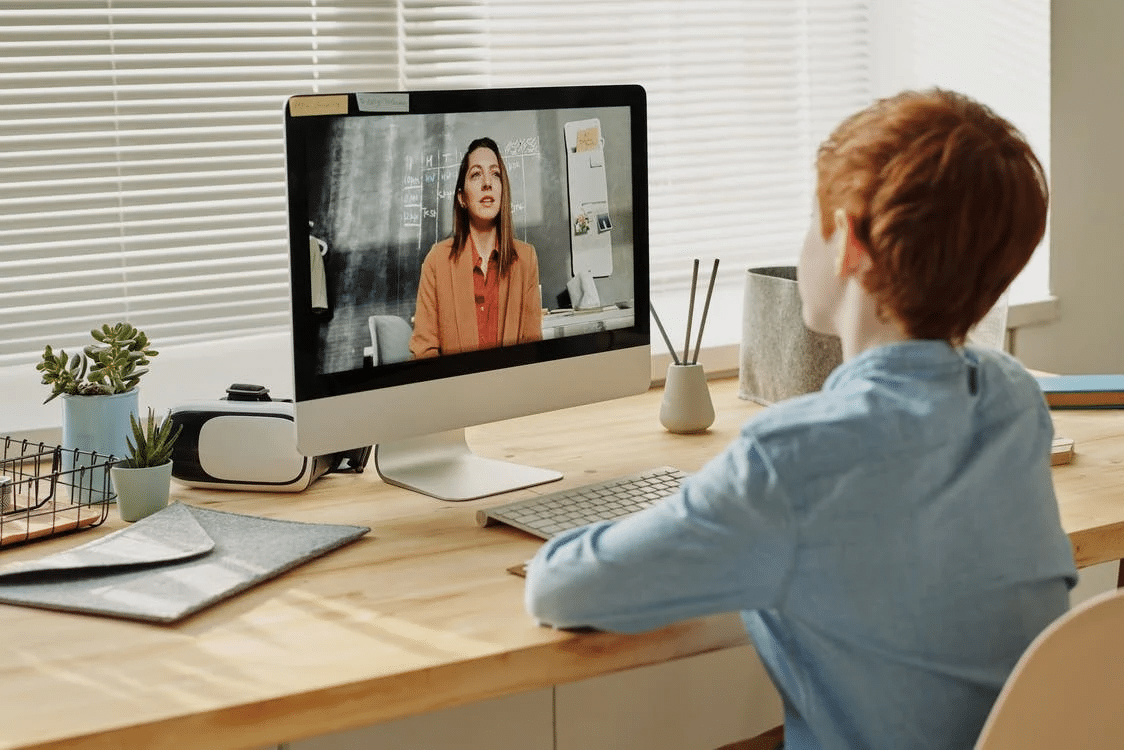 An Upper School student taking an online class