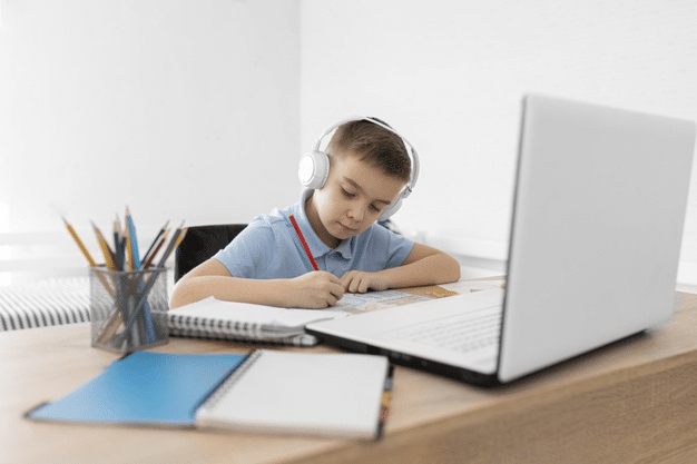 a child attending online school