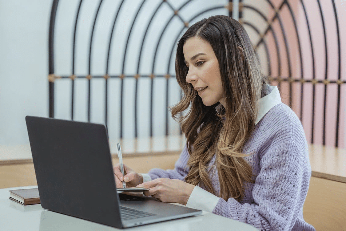 a parent setting up an online planner