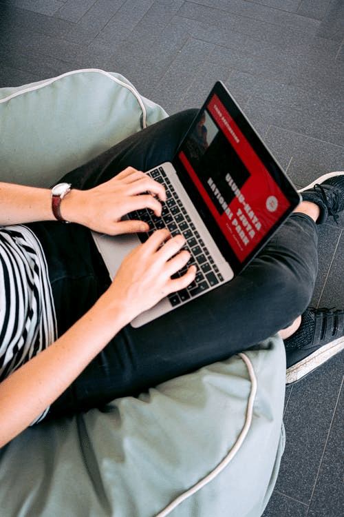 a high school student attending online school in Teesside