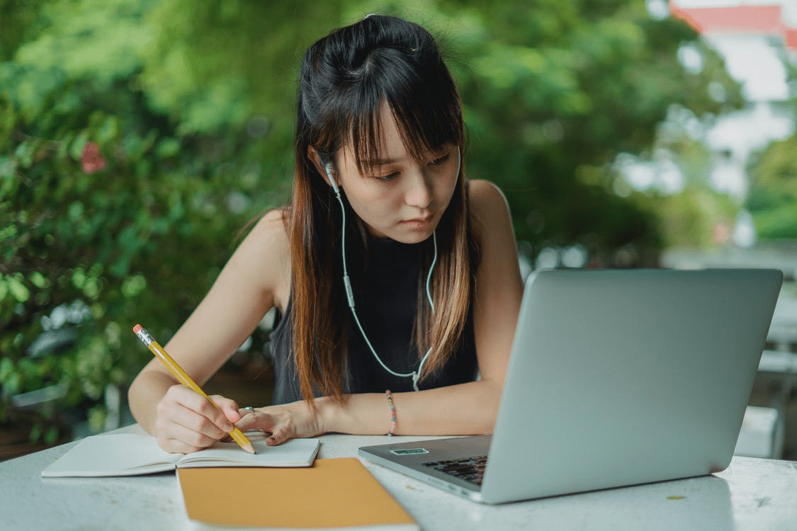 A student attending an online class